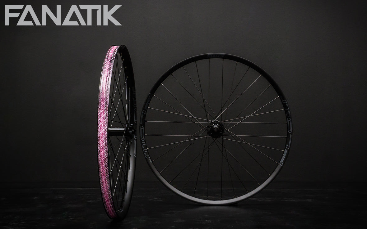 Stan's Flow MK4 / Industry Nine 1/1 Front / Hydra Rear