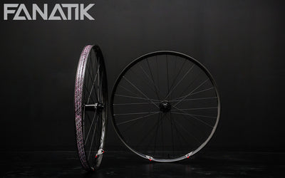 wheel-build-gallery-we-are-one-composites-triad-industry-nine-hydra-classic