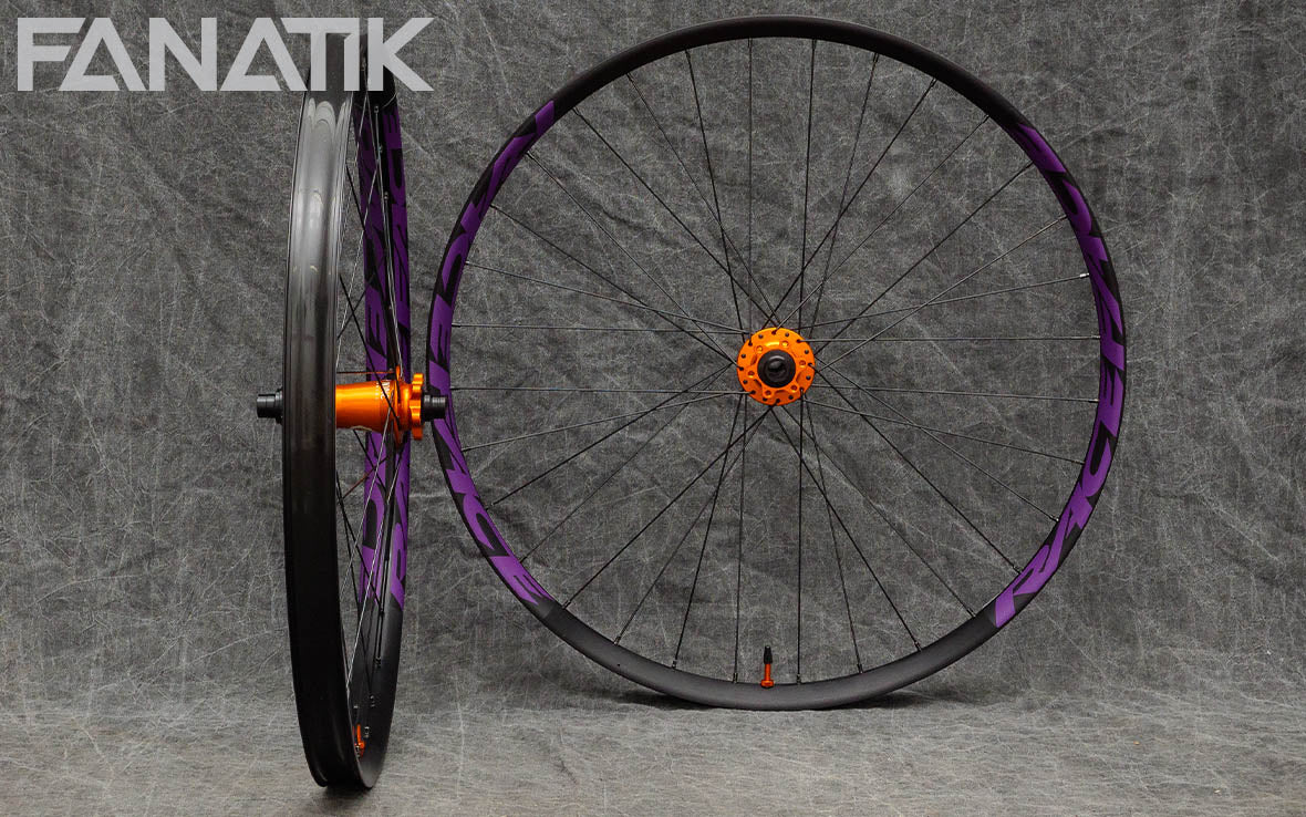 Race Face Arc 35/Industry Nine Torch Classic Custom Wheelset