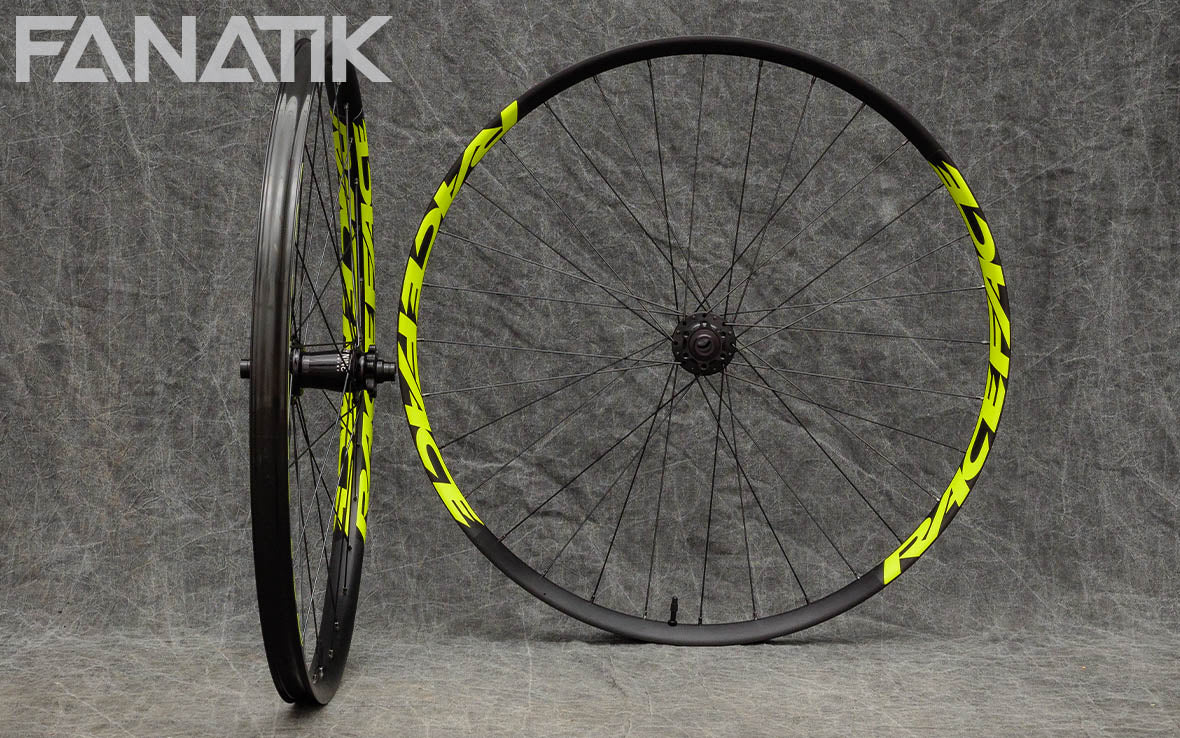 Race Face Arc 30/Industry Nine Torch Classic Custom Wheelset