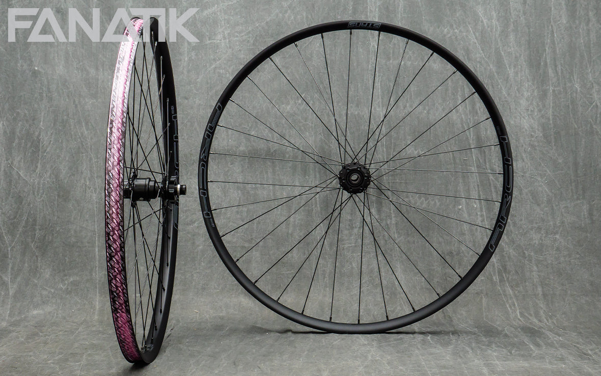 Stan's Arch MK4 / Onyx Vesper Custom Wheelset
