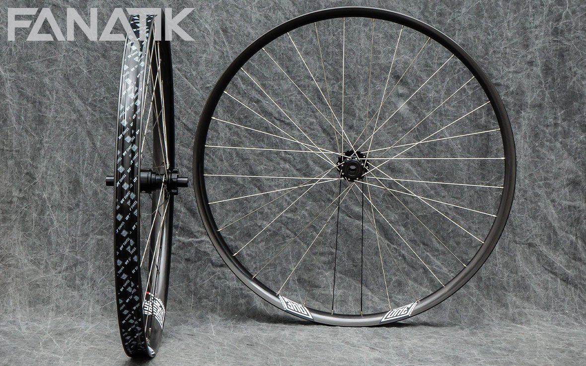 We Are One Insider/Onyx Vesper Custom Wheelset