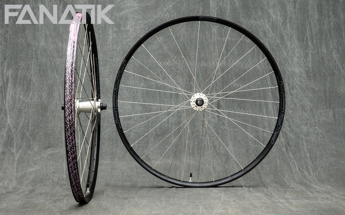 Stan's Arch MK4 / Industry Nine Hydra Custom Wheelset