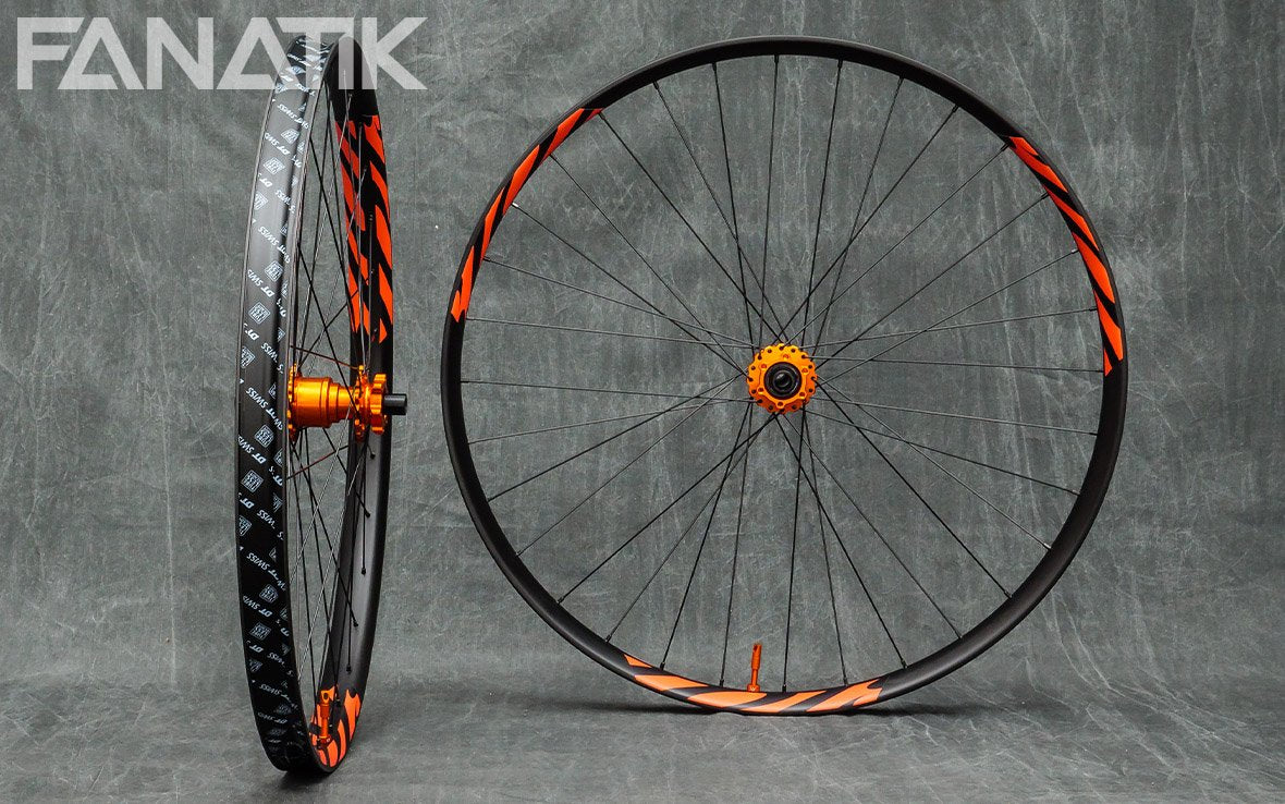 Ibis S35 Carbon / Onyx Vesper Custom Wheelset