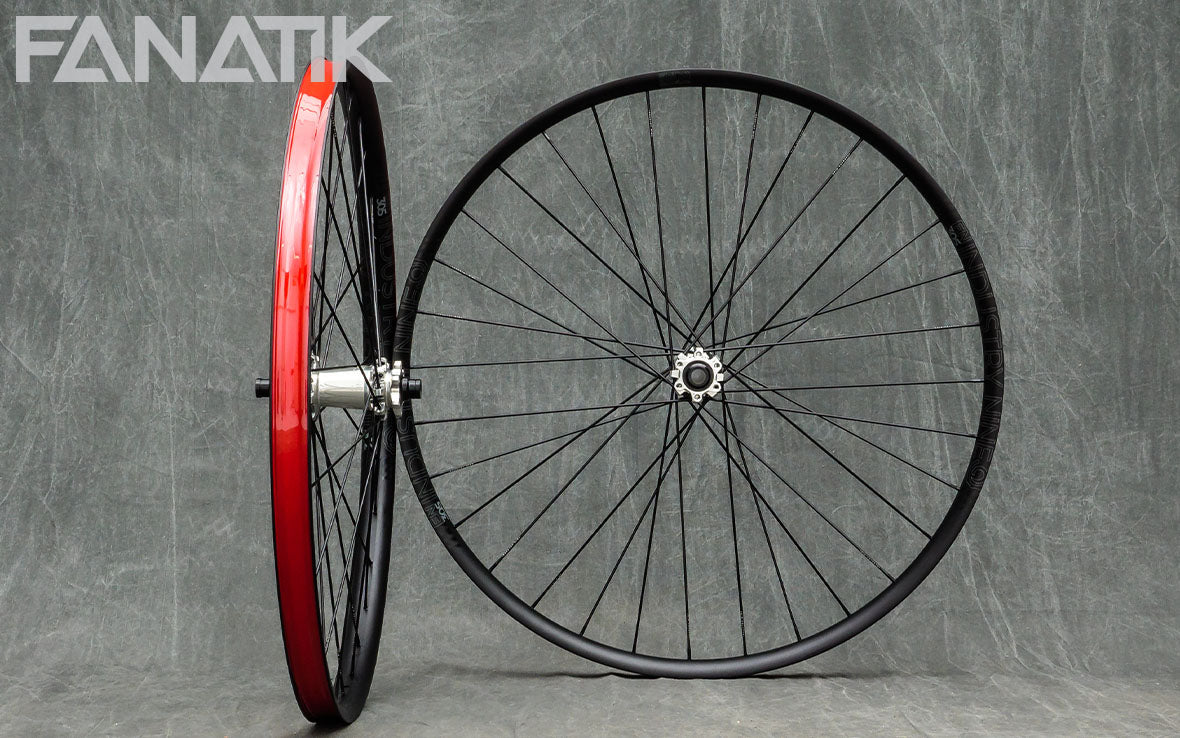 Industry Nine Enduro 305/Industry Nine Hydra System Custom Wheelset