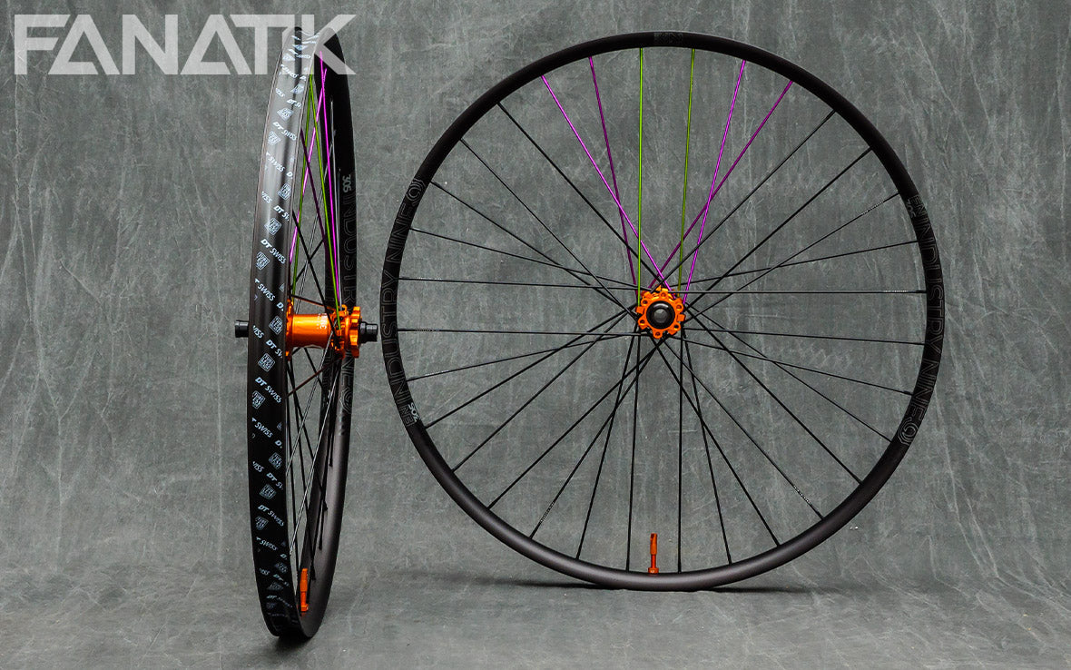 Industry Nine Enduro 305 / Industry Nine Hydra System Custom Wheelset