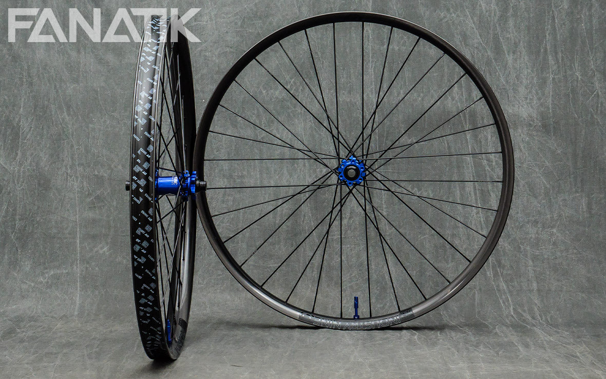 Industry Nine EN355 / Industry Nine Hydra System Custom Wheelset