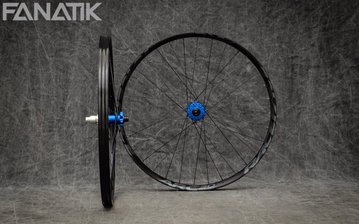 Race Face ARC 30 Offset/Hope Pro4 Custom Wheelset