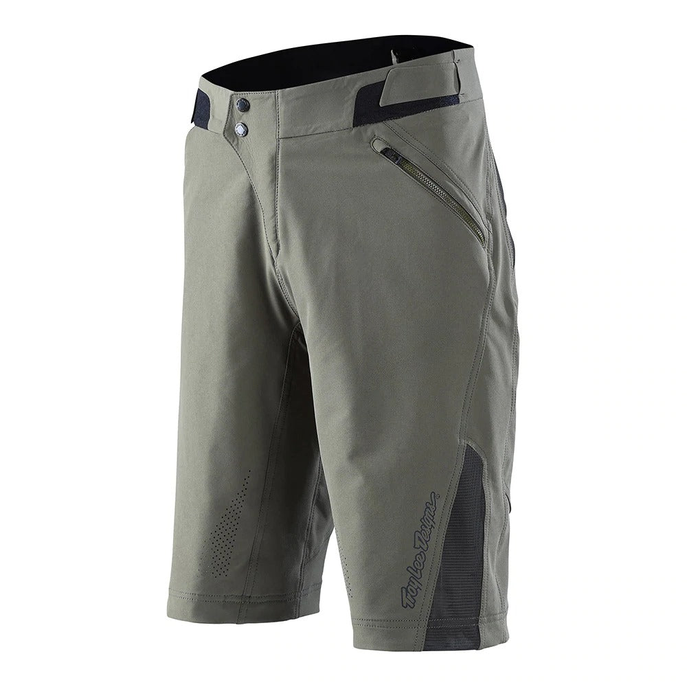 Ruckus Short