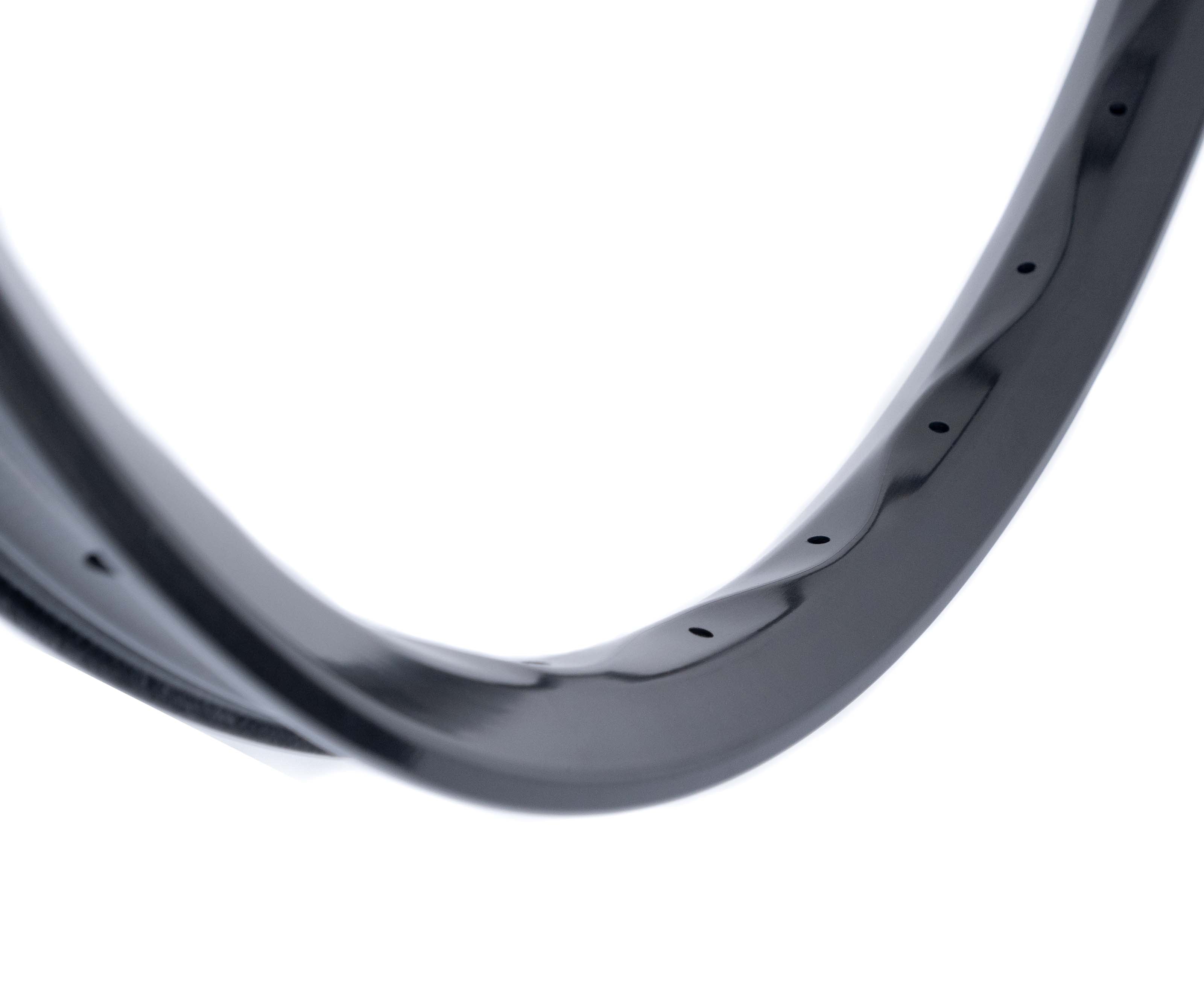 Sector V2 29" Carbon 28h Rim