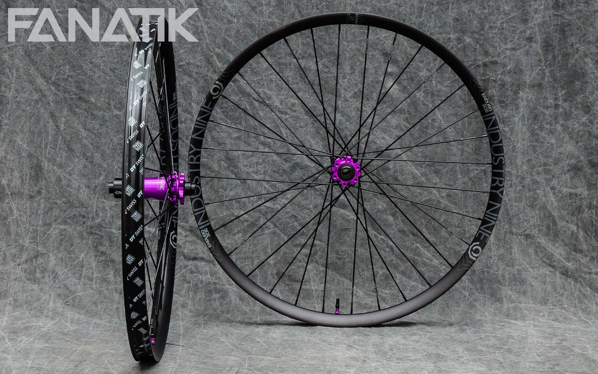 Industry Nine Enduro 305/Industry Nine Hydra Straight Pull Custom Wheelset