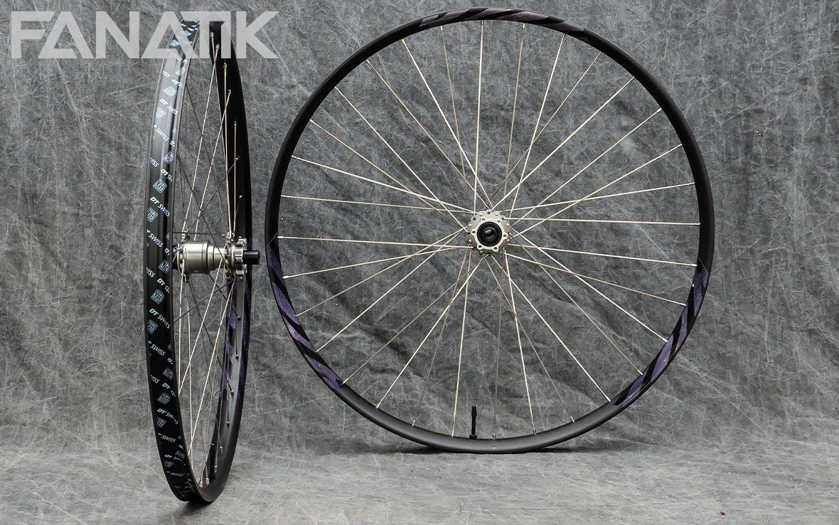 Ibis S28 Carbon/Onyx Vesper Custom Wheelset