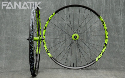 wheel-build-gallery-raceface-arc-31-industry-nine-hydra-custom-wheelset