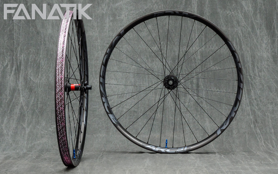 Raceface Arc 31 Carbon/DT Swiss 240 EXP Custom Wheelset