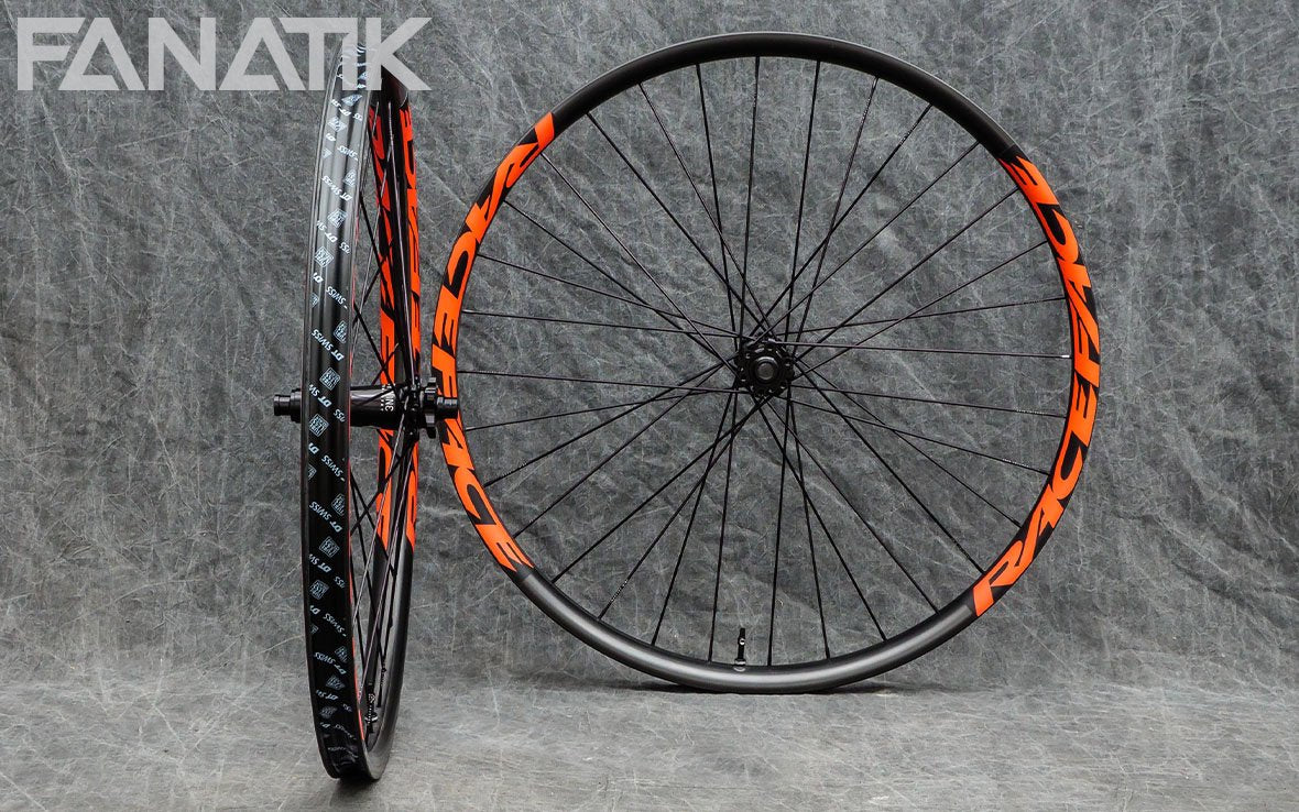 Race Face Arc 31/Industry Nine Hydra Custom Wheelset