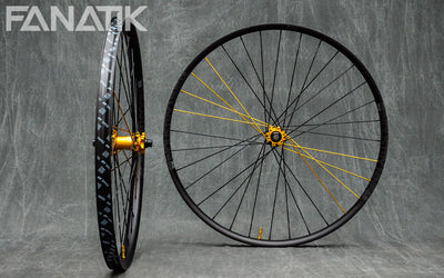 wheel-build-gallery-industry-nine-enduro-305-industry-nine-hydra-system-custom-wheelset-4