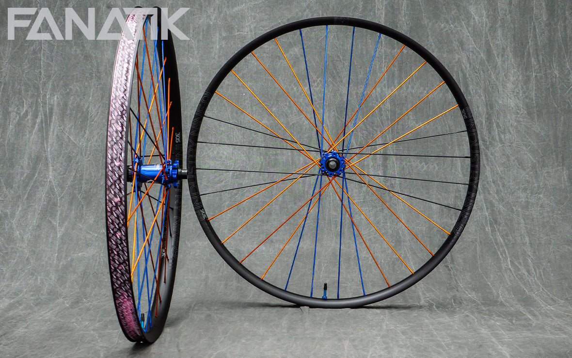 Industry Nine Enduro 305/Industry Nine Hydra System Custom Wheelset