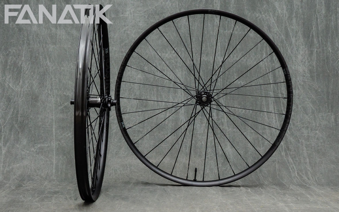 Industry Nine Enduro 305/Industry Nine Hydra System Custom Wheelset