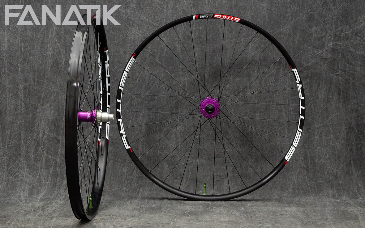 Stans Sentry MK3/Hope Pro 4 Custom Wheelset