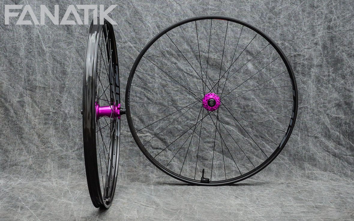 Zipp 3ZERO Moto/Industry Nine Hydra Custom Wheelset