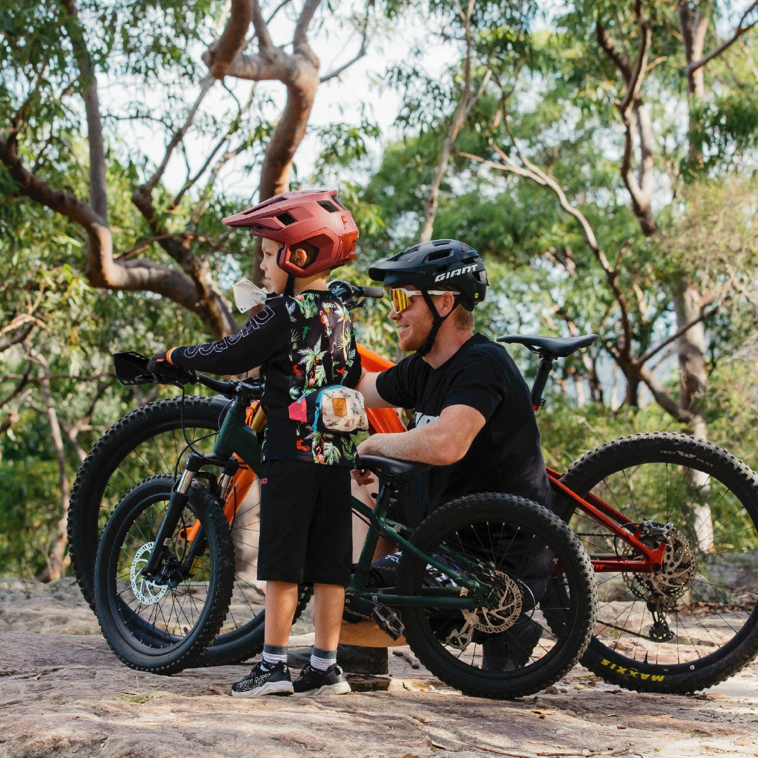 Shotgun Bike Tow Rope + Child Hip Pack Combo